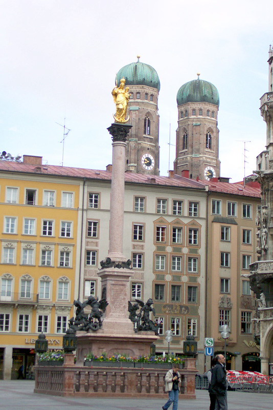 032 Munchen Marienplatz DCP_1058