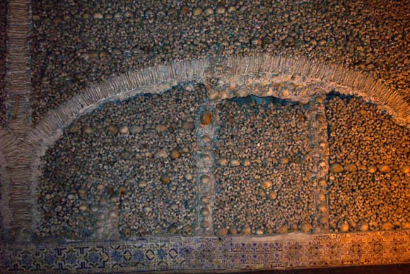 160 Evora Capela dos Ossos DCP_1757