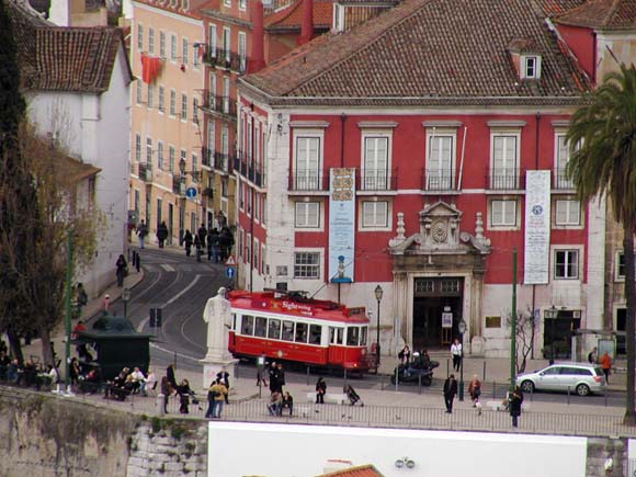 206 Lisbon Alfama PC300036