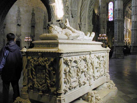 260 Lisbon Mosteiro dos Jeronimos PC270104