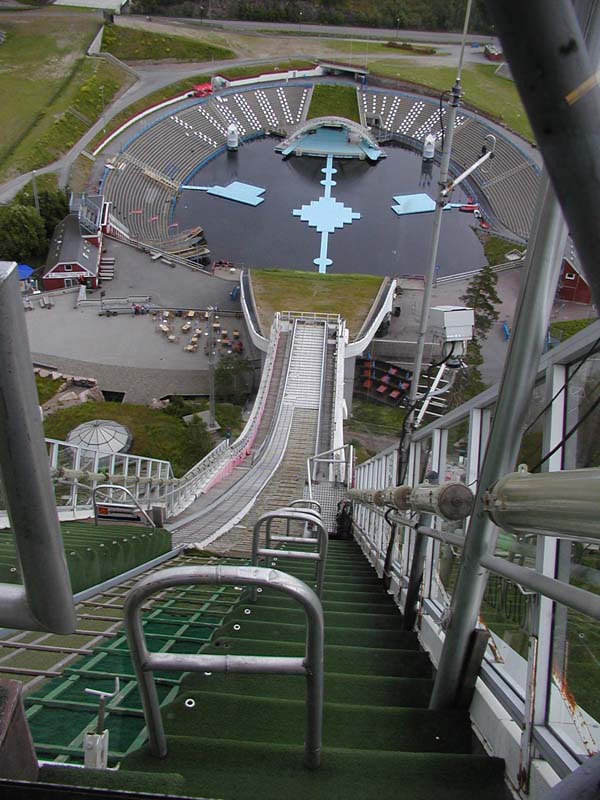 70051 Ski Jump Top (Holmenkollen ) P6170009